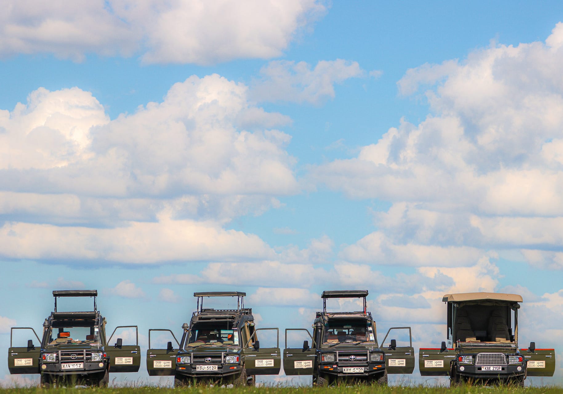 Vehicle Fleet (Front Profile, Doors with Logo and Horizon) - Tembo By Jackson Collection