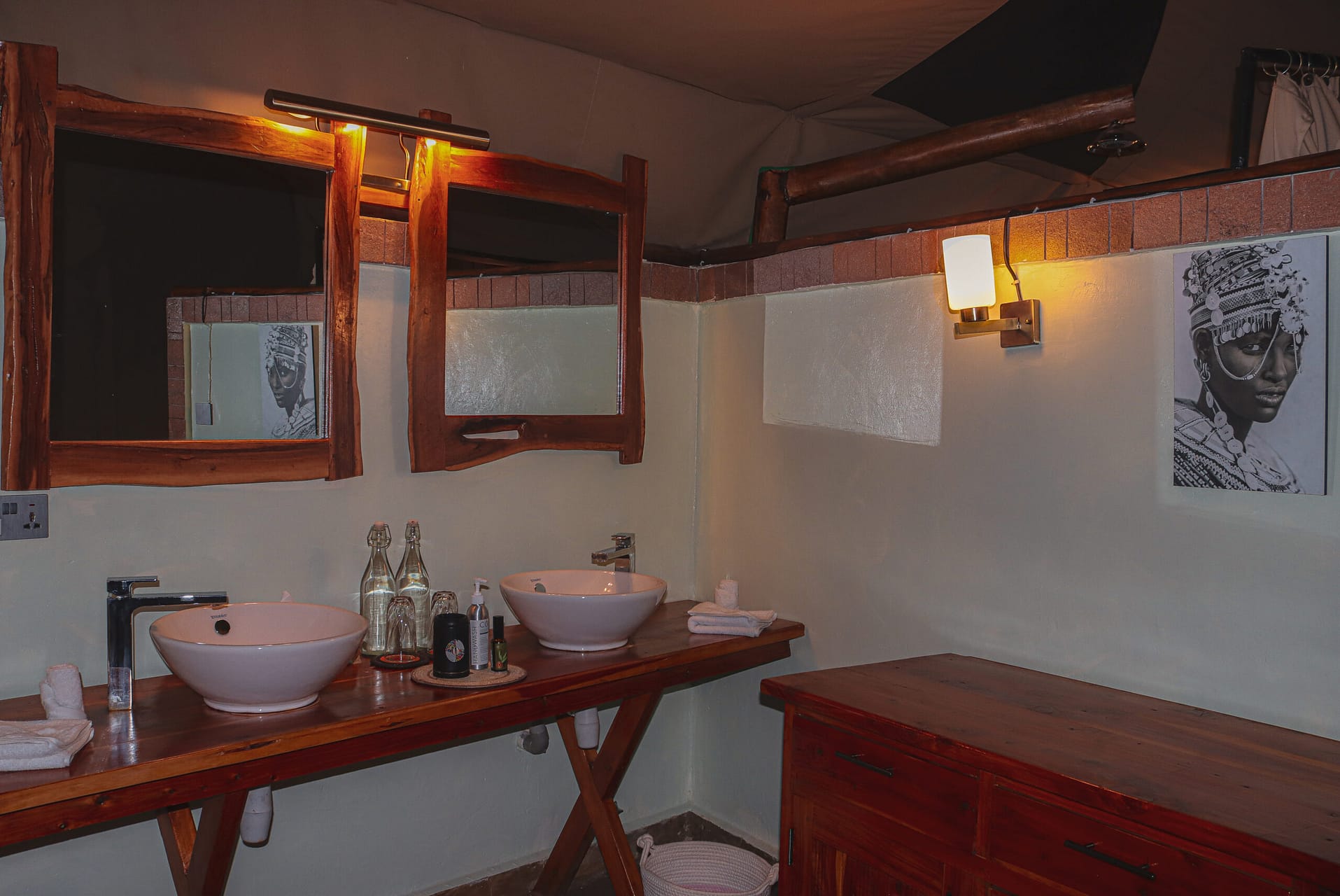 Bathroom - His & Hers Sink - Spirit of Tembo - Angle 2
